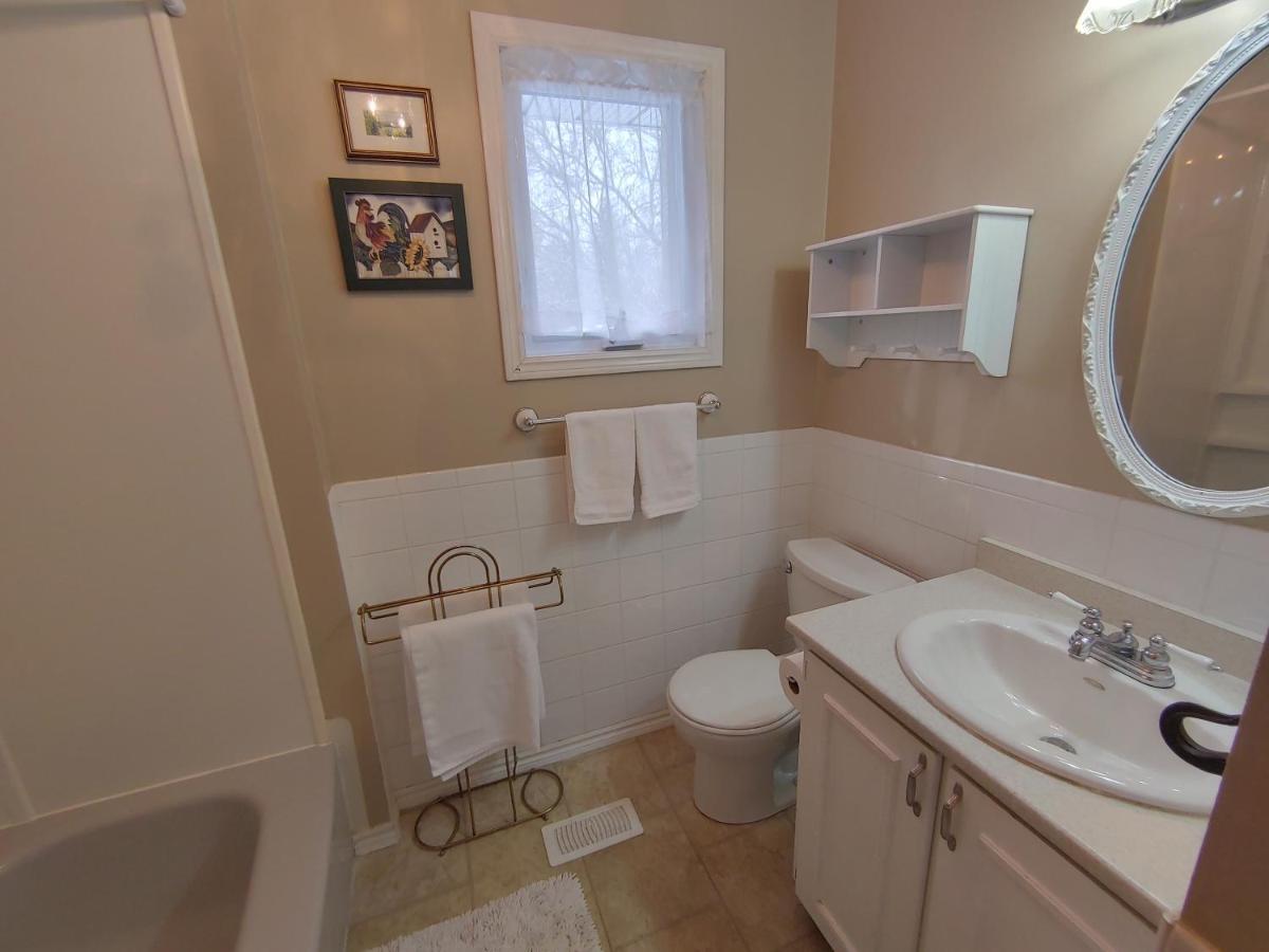 Bobcaygeonb&B Kawartha Lakes Exterior photo